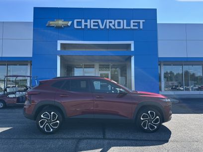 Certified 2025 Chevrolet Trax RS w/ Driver Confidence Package