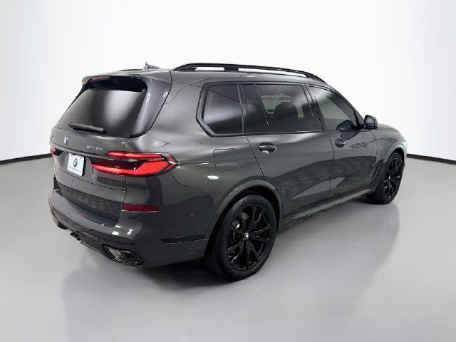 Used 2025 BMW X7 xDrive40i w/ M Sport Package AWD/4WD image 7