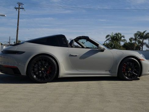 Used 2022 Porsche 911 Targa 4 GTS image 3