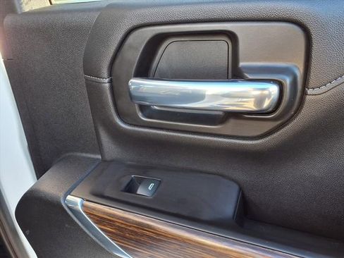 Used 2020 Chevrolet Silverado 2500 High Country w/ Technology Package image 23