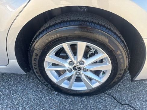 Used 2025 Toyota Camry LE image 12