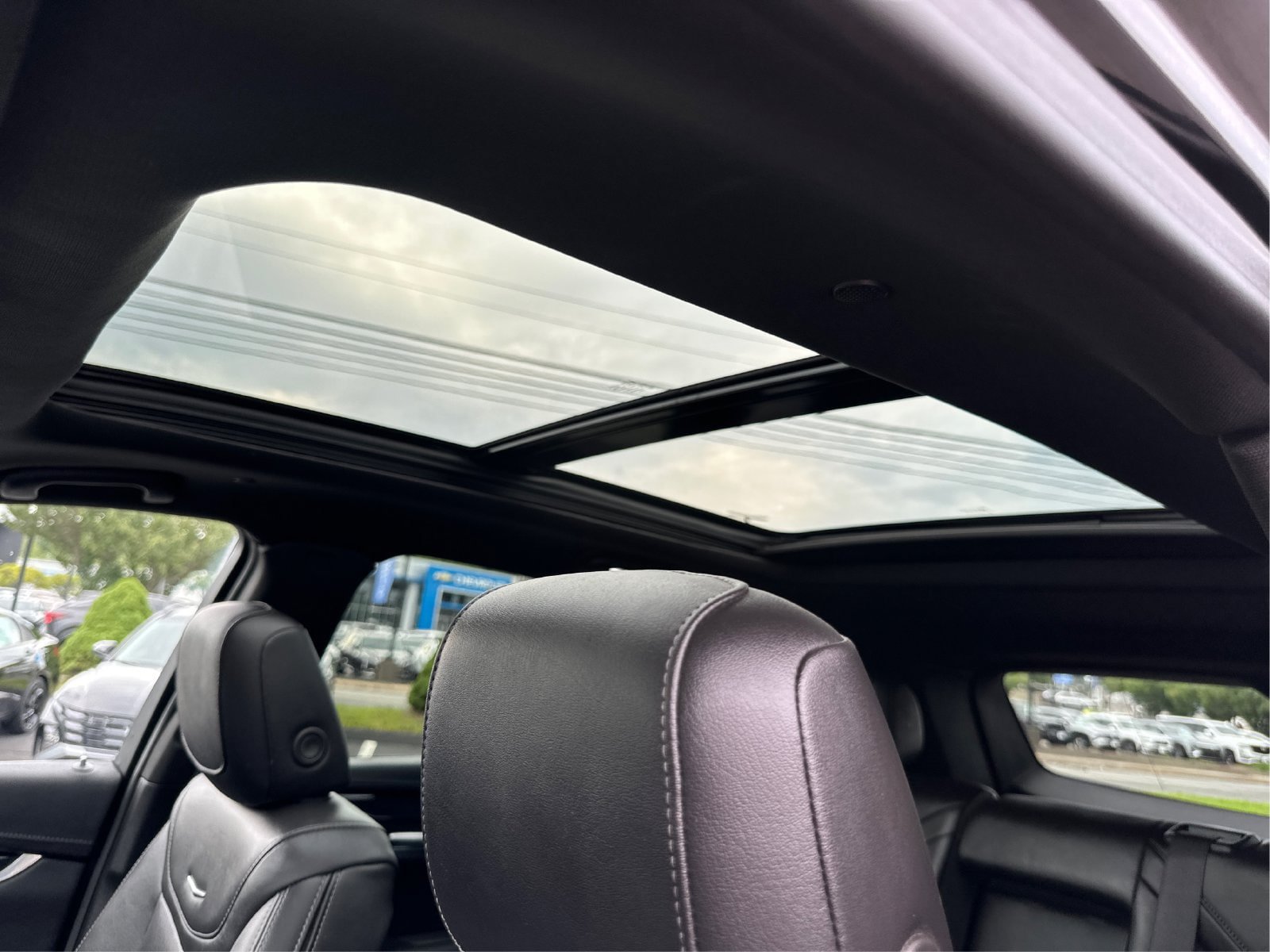 Certified 2025 Cadillac XT5 Premium Luxury AWD/4WD image 12