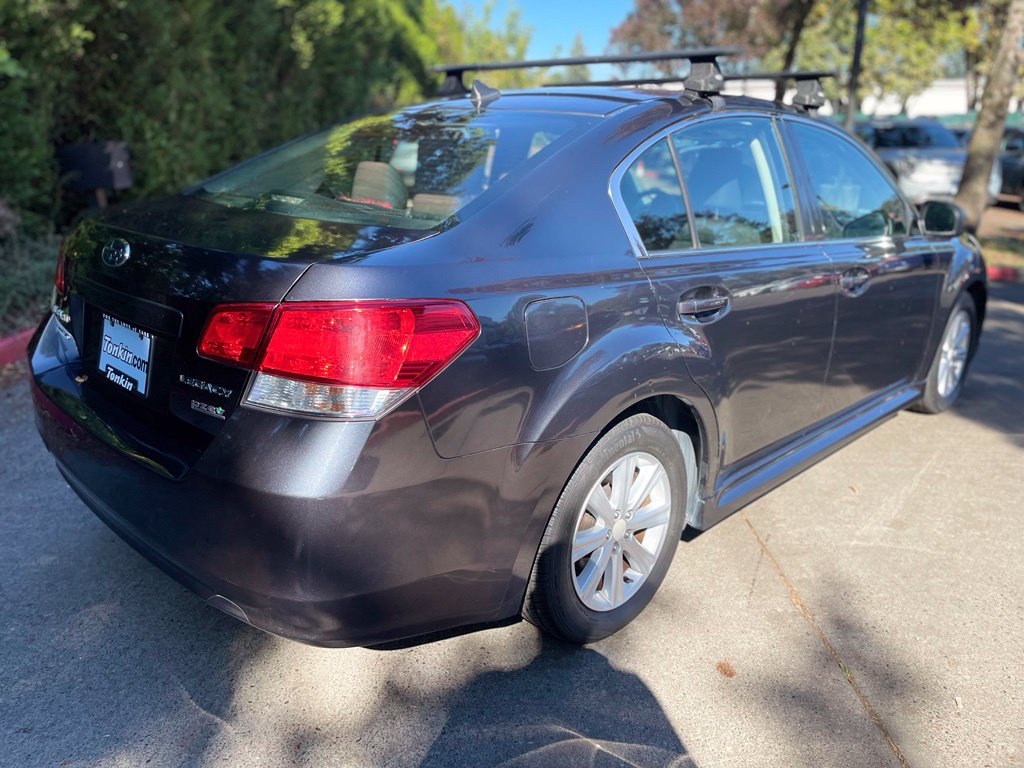 Used 2011 Subaru Legacy 2.5i Premium AWD/4WD image 4