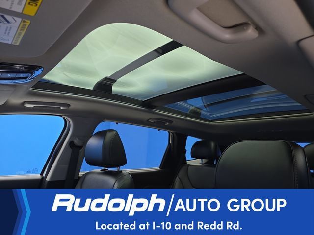Used 2022 Hyundai Santa Fe SEL w/ Convenience + Premium Package FWD image 25