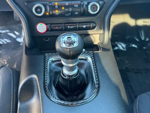 Used 2017 Ford Mustang GT RWD image 24