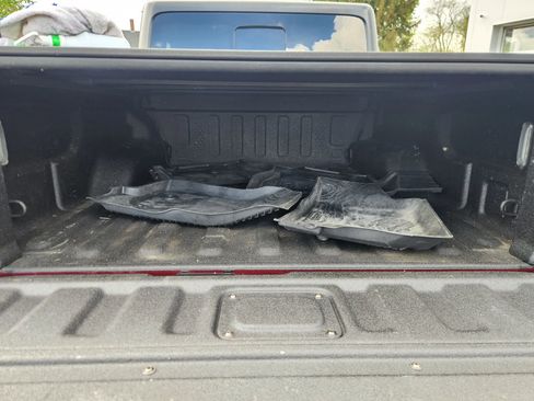 Used 2021 Jeep Gladiator Sport image 44