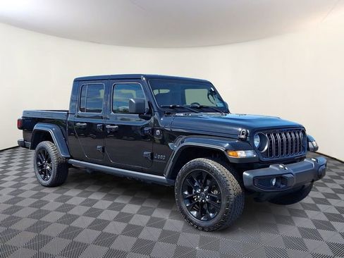 Used 2024 Jeep Gladiator Sport AWD/4WD image 1