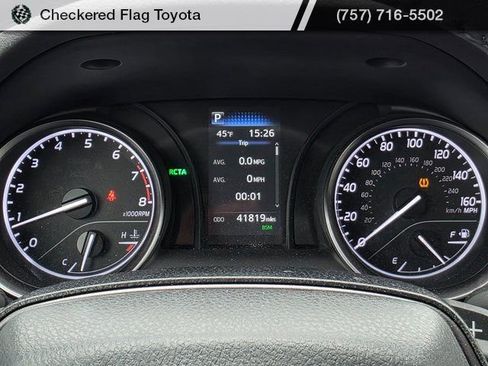 Used 2023 Toyota Camry SE w/ Cold Weather Package image 12