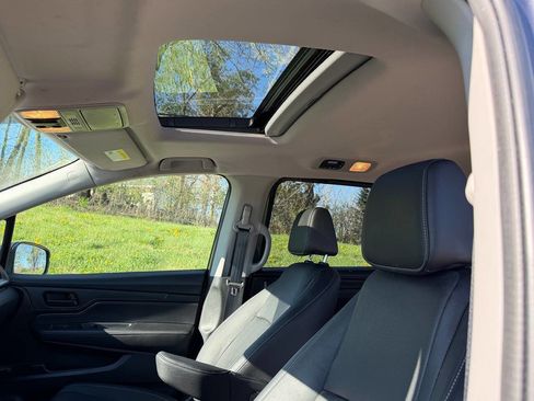 Used 2024 Honda Odyssey EX-L image 12