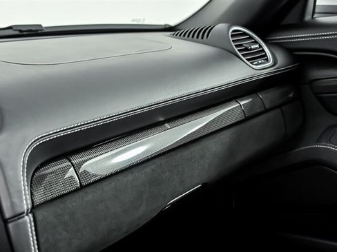 Used 2022 Porsche 718 Boxster Spyder RWD image 32