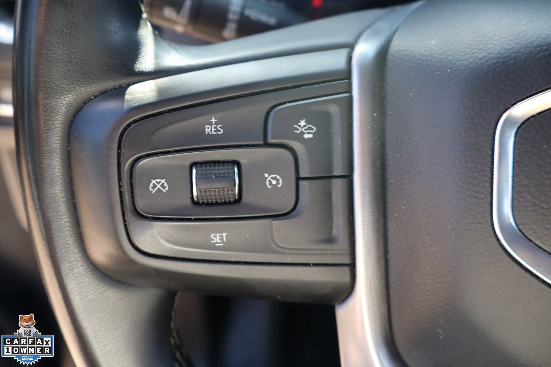 Used 2024 GMC Yukon SLT AWD/4WD image 17