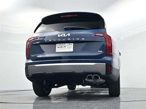New 2025 Kia Telluride S image 40