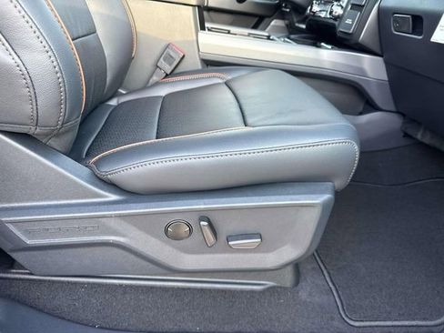 New 2026 Ford F250 Lariat w/ Black Appearance Package image 16