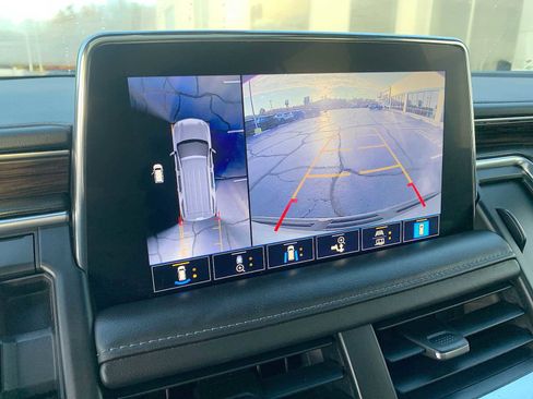 Certified 2021 Chevrolet Tahoe Z71 w/ Z71 Signature Package image 14