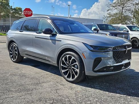 New 2025 Lincoln Nautilus Black Label AWD/4WD image 33