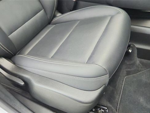 Used 2025 GMC Terrain Elevation w/ Elevation Premium Package image 40