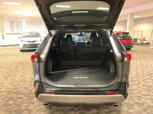 Used 2023 Toyota RAV4 SE w/ Convenience Package AWD/4WD image 18