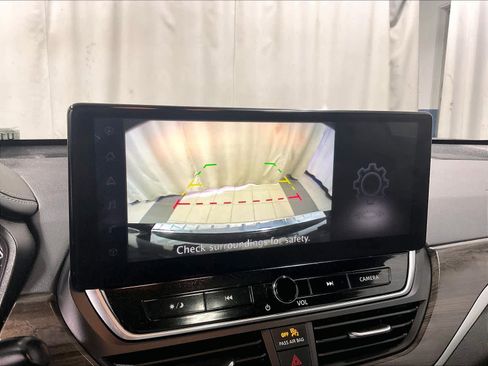 Certified 2023 Nissan Altima 2.5 SV w/ SV Premium Package image 19