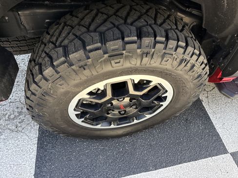 Used 2025 Toyota 4Runner TRD Off-Road Premium image 10