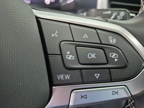 Used 2023 Volkswagen Atlas SEL AWD/4WD image 21