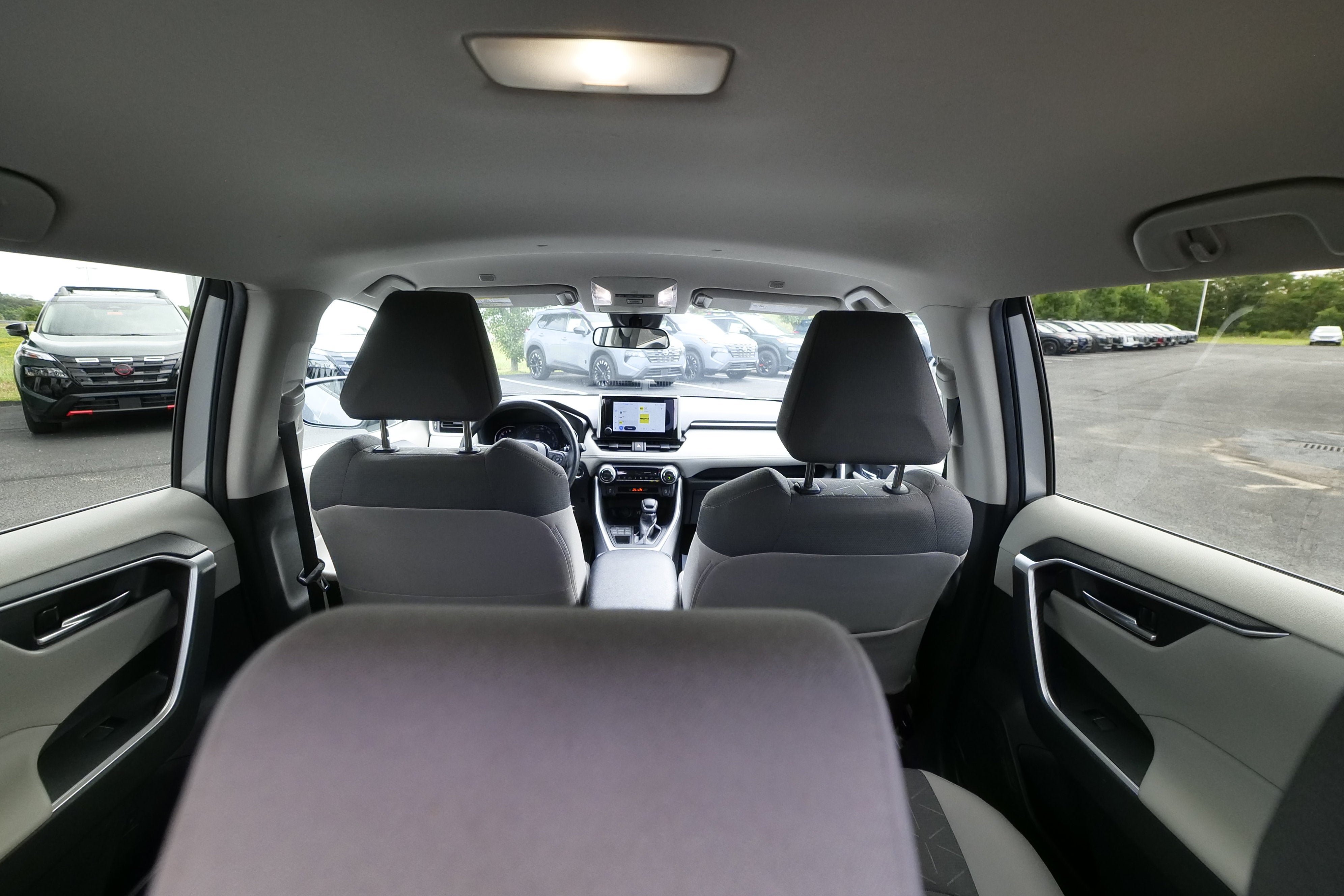 Used 2023 Toyota RAV4 XLE AWD/4WD image 14