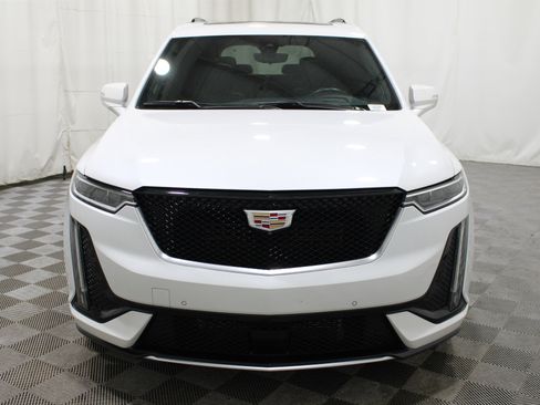 Used 2024 Cadillac XT6 Sport w/ Platinum Package AWD/4WD image 39