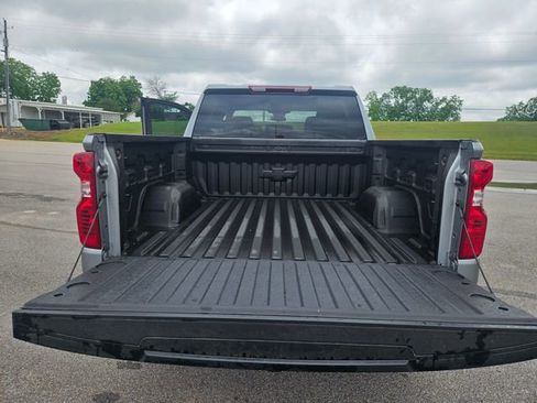 Used 2025 Chevrolet Silverado 1500 Custom Trail Boss w/ Turbomax Blackout Package AWD/4WD image 23