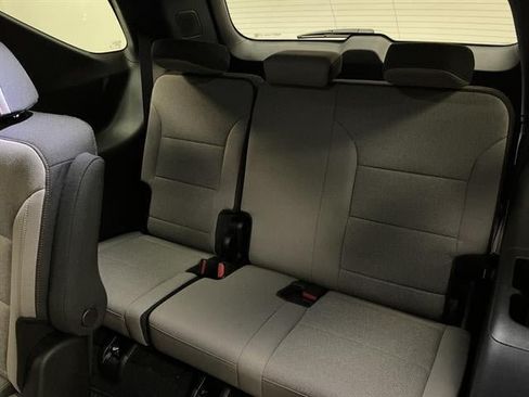 New 2026 Chevrolet Traverse LT w/ LPO, Floor Liner Package FWD image 25