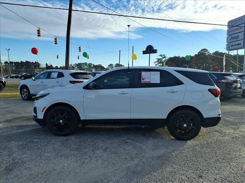 Used 2022 Chevrolet Equinox LS w/ LS Convenience Package image 13