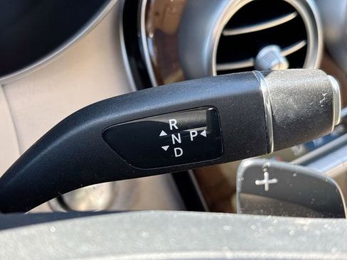 Used 2018 Mercedes-Benz GLC 300 image 27