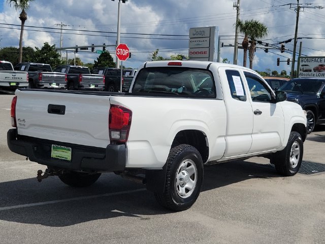 Used 2018 Toyota Tacoma SR AWD/4WD image 6