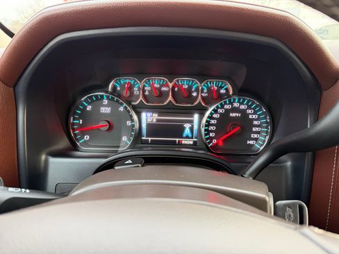 Used 2014 Chevrolet Silverado 1500 High Country image 11