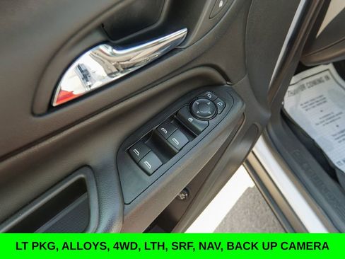Used 2022 Chevrolet Equinox LT FWD image 17
