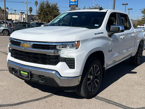 Used 2023 Chevrolet Silverado 1500 LT image 3