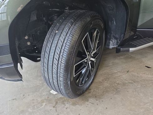 Used 2024 Lexus GX 550 w/ Cold Area Package image 34