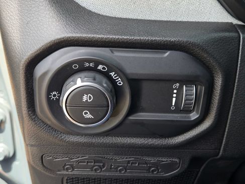 Used 2024 Jeep Gladiator Sport AWD/4WD image 22