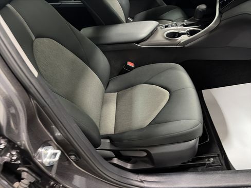 Used 2023 Toyota Camry LE image 30