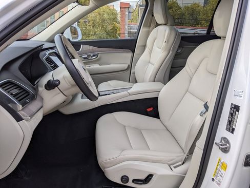 Certified 2024 Volvo XC90 T8 Core w/ Protection Package Premier image 11