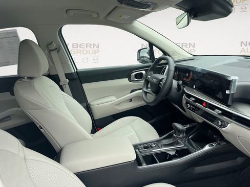 New 2026 Kia Sorento EX FWD image 15