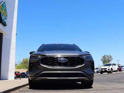 Used 2023 Ford Escape ST-Line image 17