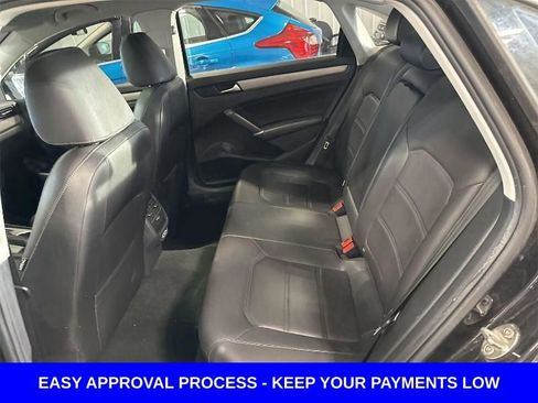 Used 2021 Volkswagen Passat 2.0T SE image 11