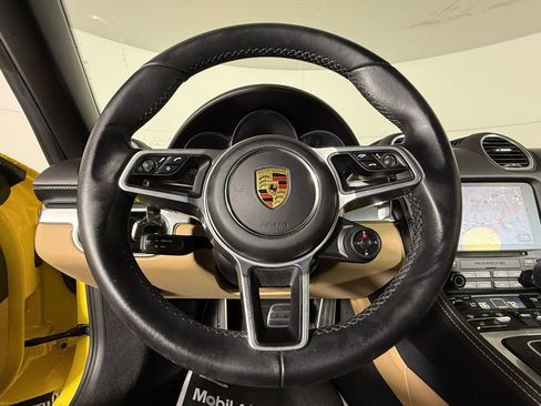 Certified 2022 Porsche 718 Boxster S image 33