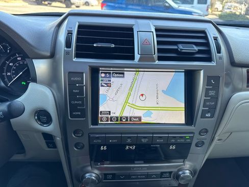 Used 2019 Lexus GX 460 Premium w/ Premium Package AWD/4WD image 26