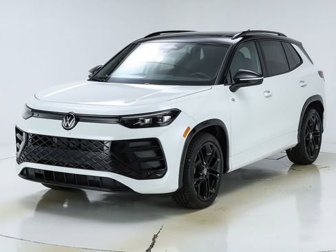 New 2026 Volkswagen Tiguan SE R-Line image 40