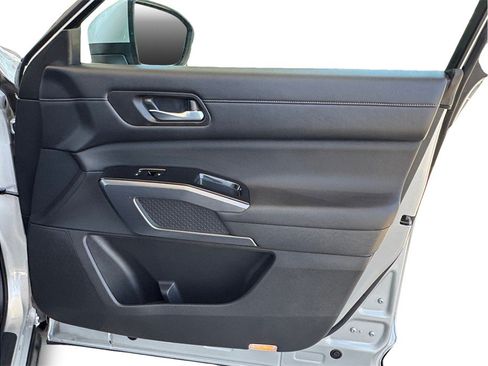 Used 2022 Nissan Pathfinder SL w/ SL Premium Package FWD image 19