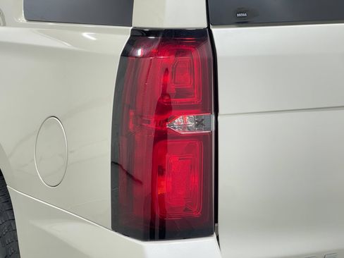 Used 2015 Chevrolet Tahoe LTZ AWD/4WD image 37
