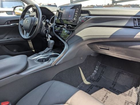 Used 2022 Toyota Camry LE FWD image 21