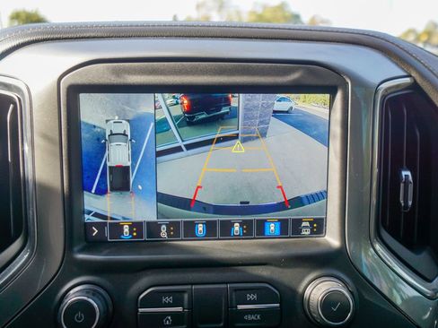 Used 2020 Chevrolet Silverado 2500 LTZ w/ LTZ Premium Package image 33