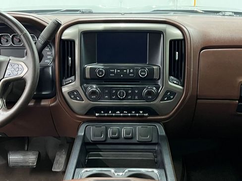 Used 2015 Chevrolet Silverado 2500 High Country image 20