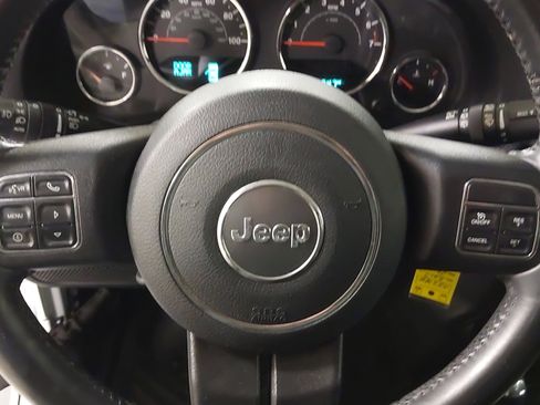 Used 2017 Jeep Wrangler Unlimited Sahara w/ Dual Top Group image 35